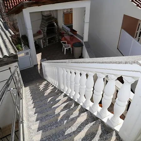 12244b Apartment Hvar Town