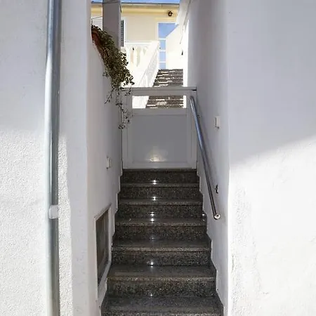 12244b Hvar Town